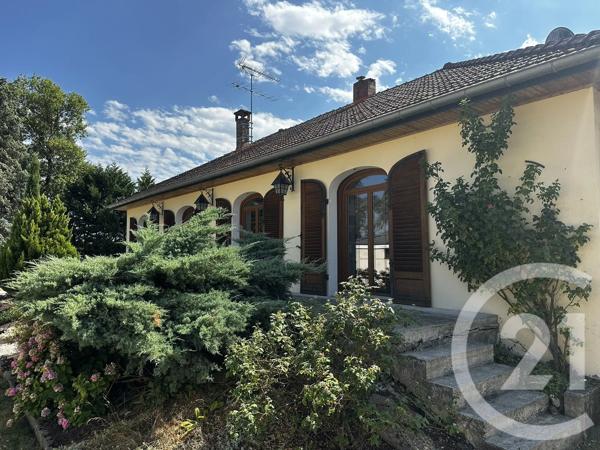 Maison à vendre  7 pièces - 179,61 m 2   ST VULBAS  - 01