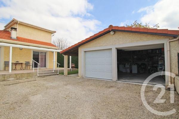 Maison à vendre  7 pièces - 179,61 m 2   ST VULBAS  - 01