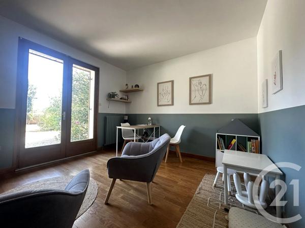 Maison à vendre  7 pièces - 179,61 m 2   ST VULBAS  - 01