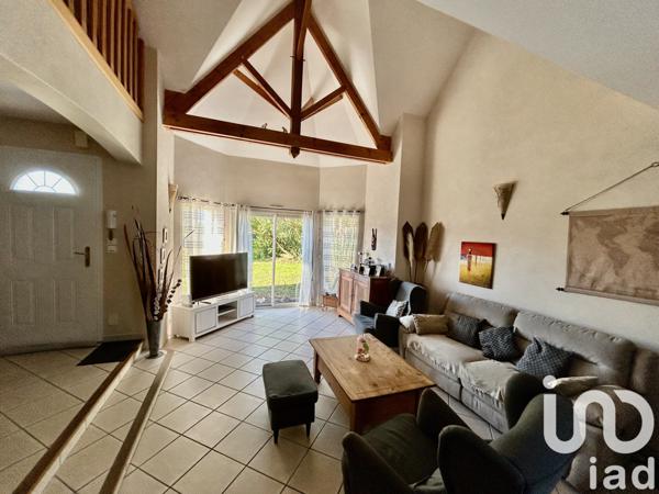 Maison à vendre 6 pièces 170 m² Neuillé