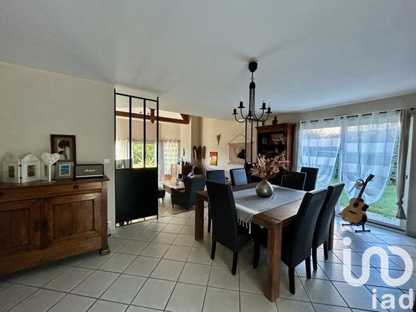 Maison à vendre 6 pièces 170 m² Neuillé