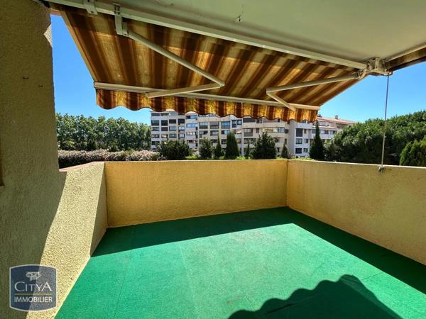 Appartement à louer 2 pièces 49.3m² Fréjus (83600)