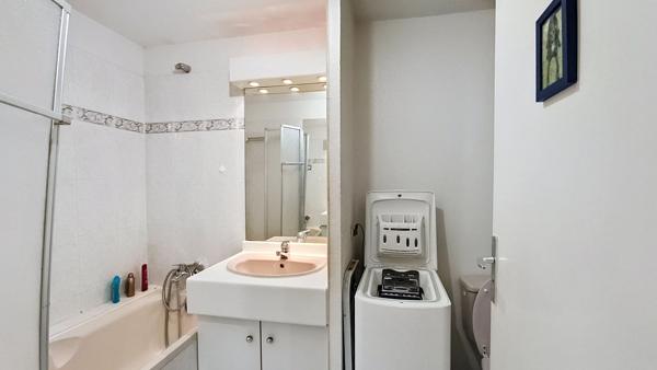 PORT FREJUS T2 REZ DE JARDIN