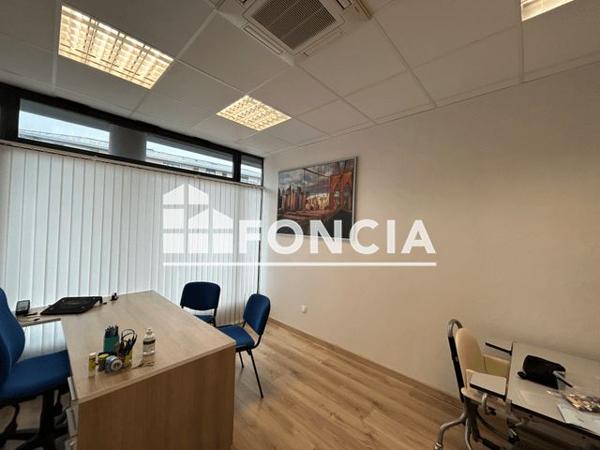 Location Local commercial 1 pièce 20 m² - 10 PLACE DE L'ABBE FRANZ STOCK Le Coudray 28630