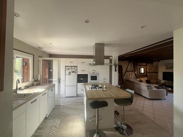 Ferme rénovée 156 m2 -   7 pièce(s) - terrain 2683 m2 avec piscine