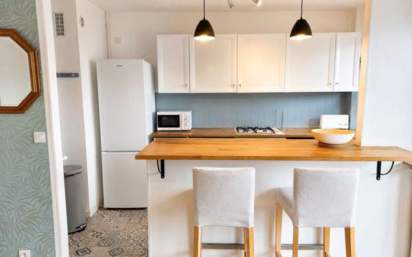 Appartement à vendre    2 pièces • 43,78 m2 Saint-Maur-des-Fossés