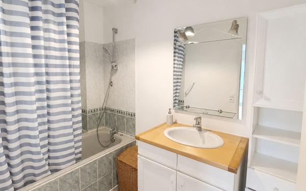 Appartement à vendre    2 pièces • 43,78 m2 Saint-Maur-des-Fossés