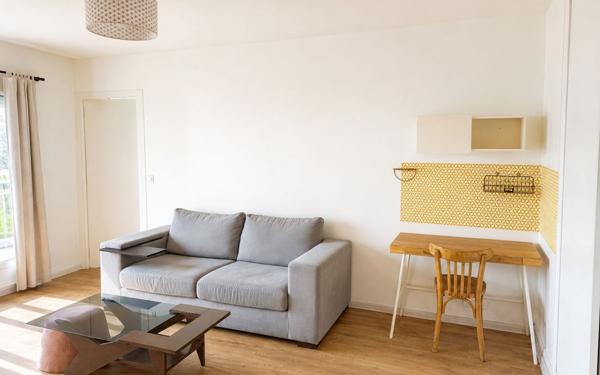Appartement à vendre    2 pièces • 43,78 m2 Saint-Maur-des-Fossés
