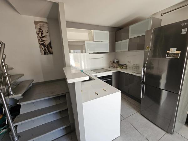 Maison à vendre 4 pièces LA PENNE SUR HUVEAUNE (13)