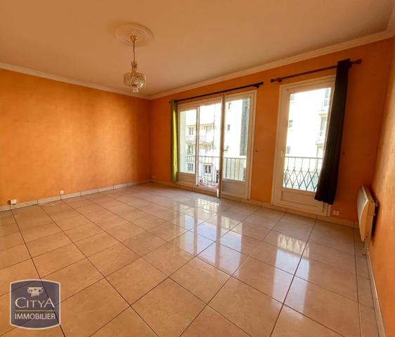Appartement à louer 2 pièces 65m²