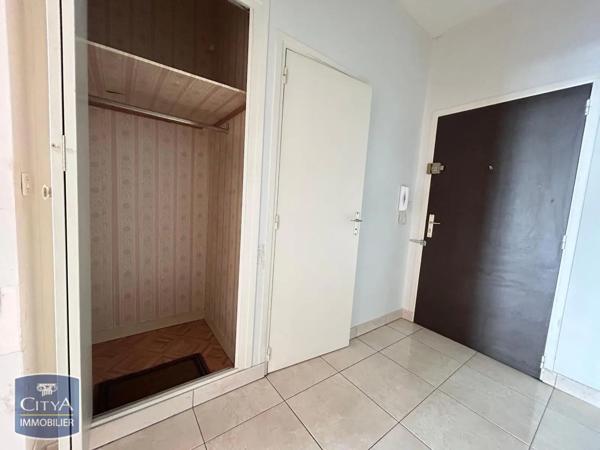 Appartement à louer 2 pièces 65m²