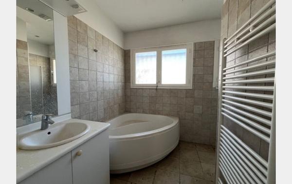 Vente Maison De plain-pied avec jardin à rénover Marseillan   