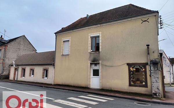 Immeuble à vendre    3 pièces •  Romorantin-Lanthenay