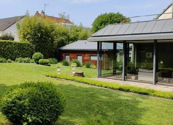 Maison à vendre    8 pièces • 297 m2 Orsay