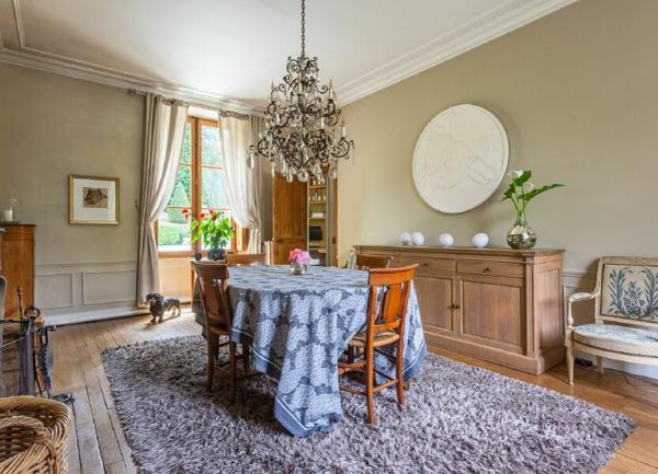 Maison à vendre    8 pièces • 297 m2 Orsay