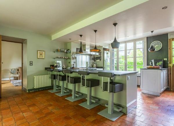 Maison à vendre    8 pièces • 297 m2 Orsay