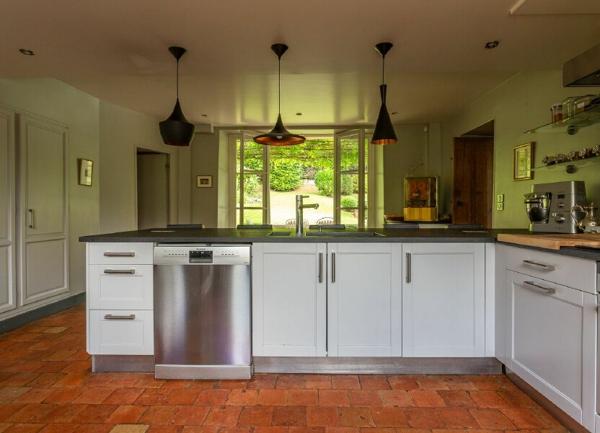 Maison à vendre    8 pièces • 297 m2 Orsay