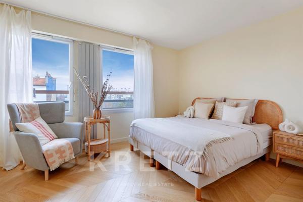 EXCLUSIVITÉ – MONTROUGE Appartement familial en dernier étage avec terrasse plein ciel 35m2