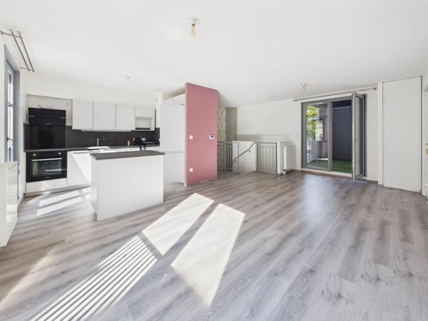 Bel appartement T3 avec Jardin privatif  Terrasse et garage - Clermont-Ferrand