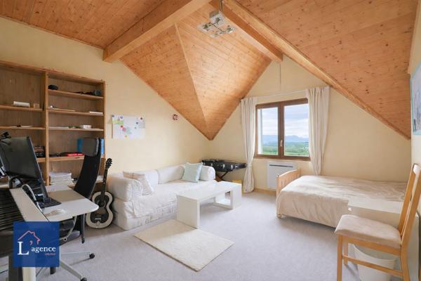 Villa 7pièces -200m² - vue panoramique, garage double, sous-sol + cave