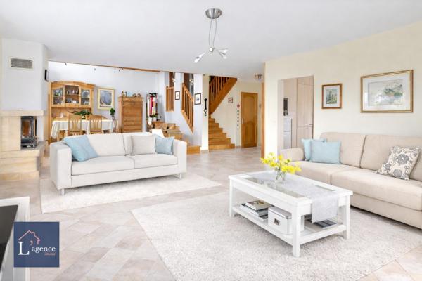 Villa 7pièces -200m² - vue panoramique, garage double, sous-sol + cave