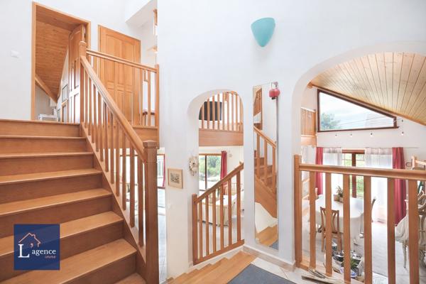 Villa 7pièces -200m² - vue panoramique, garage double, sous-sol + cave