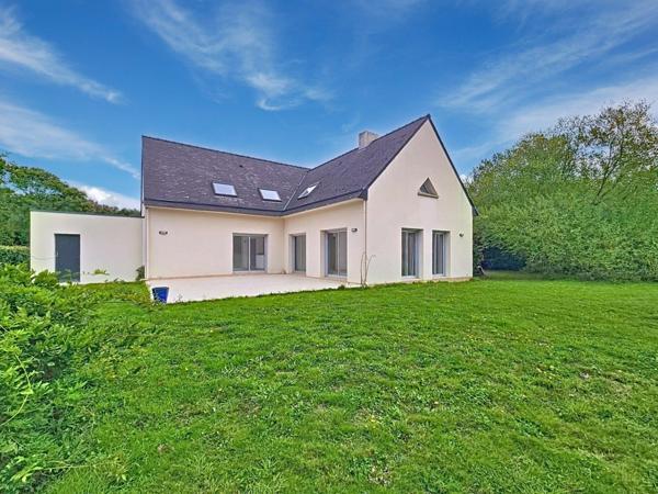 A moins de 5 mn des plages et commodités