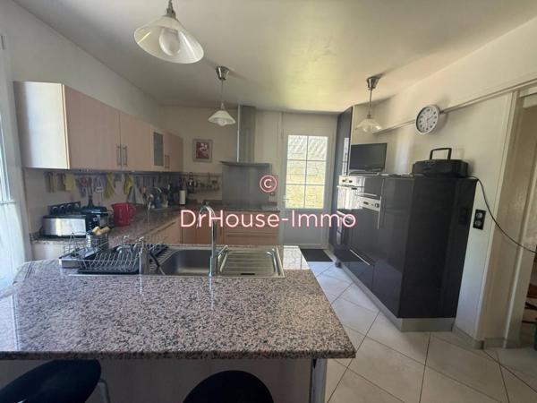 Maison à vendre 5 pièces de 220 m²