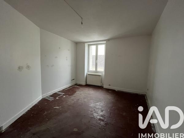 Maison à vendre 10 pièces 200 m² Descartes