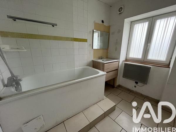 Maison à vendre 10 pièces 200 m² Descartes