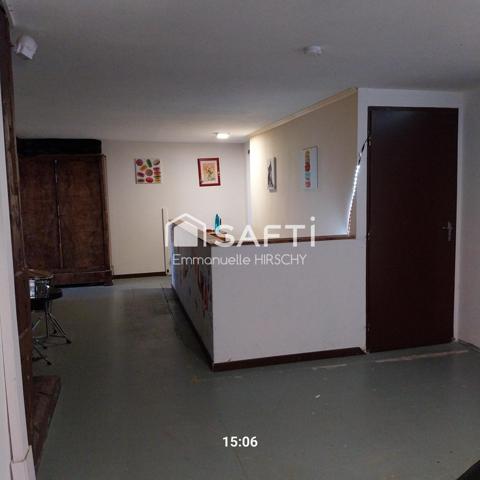 Corps de ferme situé sur un terrain de 2500m2.