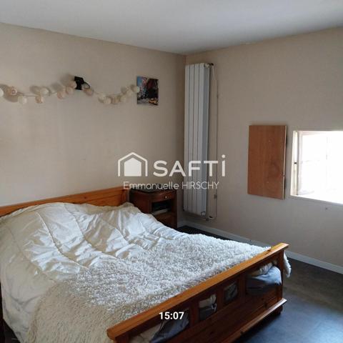 Corps de ferme situé sur un terrain de 2500m2.