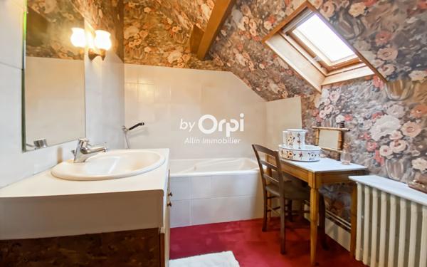 Maison à vendre    3 pièces • 93 m2 Montluçon