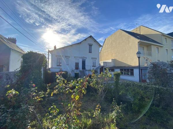 MAISON DE CHARME A RENOVER - VUE MER