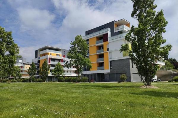Vente - Appartement 2 pièces 53 m 2 CHANTEPIE (35135)