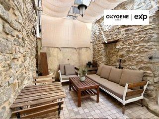 Appartement de caractère, 3 chambres et cour. CARCASSONNE