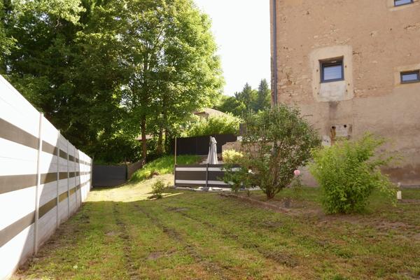 CHARMANTE MAISON INDIVIDUELLE SUR 4,10 ARES DE TERRAIN 89 900 €