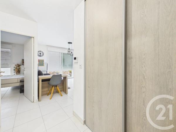 Appartement T2 à vendre  2 pièces - 39,64 m 2   TOULON  - 83