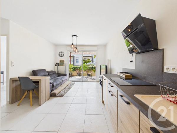 Appartement T2 à vendre  2 pièces - 39,64 m 2   TOULON  - 83