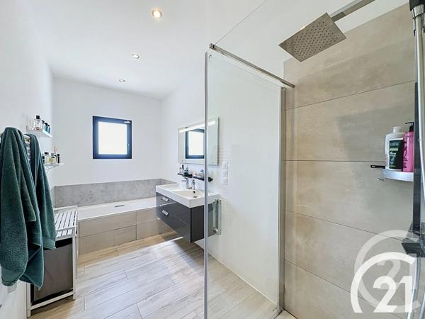 Maison à vendre  5 pièces - 110 m 2   CAVAILLON  - 84