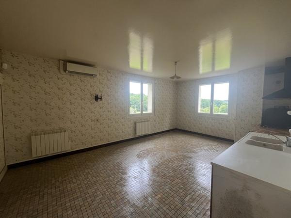 Maison à vendre 135 900 € Saint-Martial-d'Albarède 5 p 96 m² DPE D
