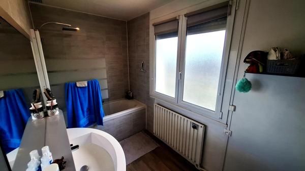 Maison 5 pièces avec jardin, garage et piscine - 110m²