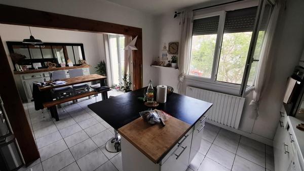 Maison 5 pièces avec jardin, garage et piscine - 110m²