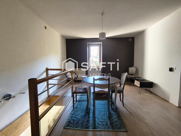 Maison avec jardin, terrasse et 2 accès - fort potentiel