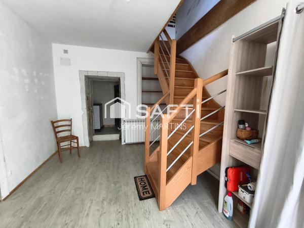 Maison avec jardin, terrasse et 2 accès - fort potentiel