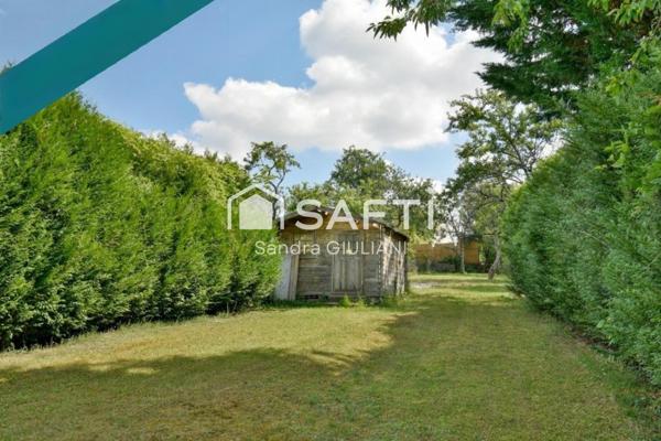 Maison avec 4 chambres, 2 terrasses et grand jardin !