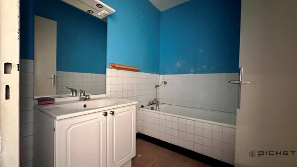 Appartement 2 pièces 56 m² ANGOULEME - 16000