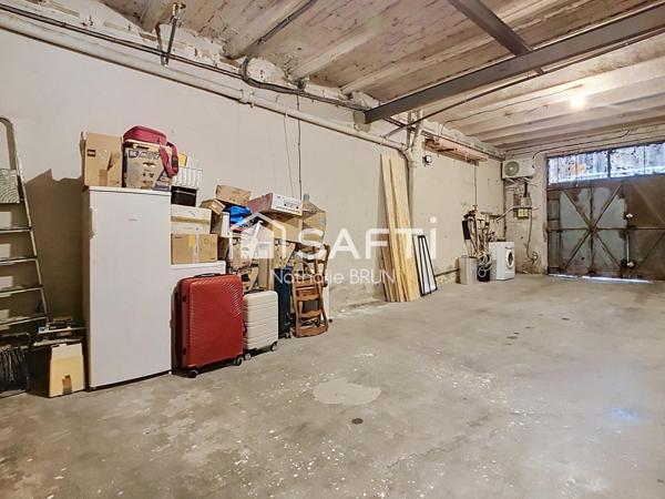 Maison de ville de 77 m² avec cour et garage de 50m²