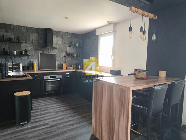 Maison - 5 pièces - 95 m²