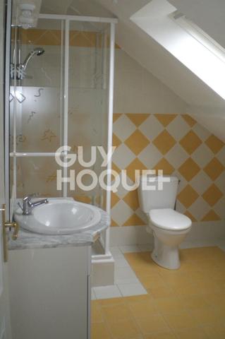 Immeuble de rapport Margny Les Compiègne local 75m2 plus f2 vendu loué